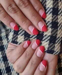 ISLA Berlin New Arrivals Press Ons Nails Medium Nail Art