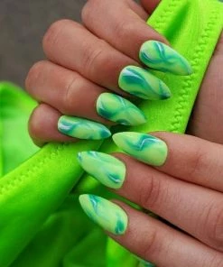 ISLA Berlin New Arrivals Press Ons Nails Medium Nail Art