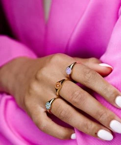 ALL THE LUCK IN THE WORLD Atlitw Blue Daisy Ring