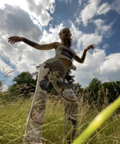 Snake Divine Vase Set Apparel